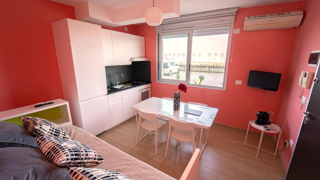Bed and Breakfast La Palma Del Sol Барлетта Экстерьер фото