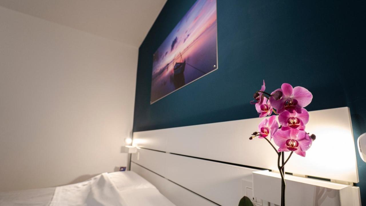 Bed and Breakfast La Palma Del Sol Барлетта Экстерьер фото