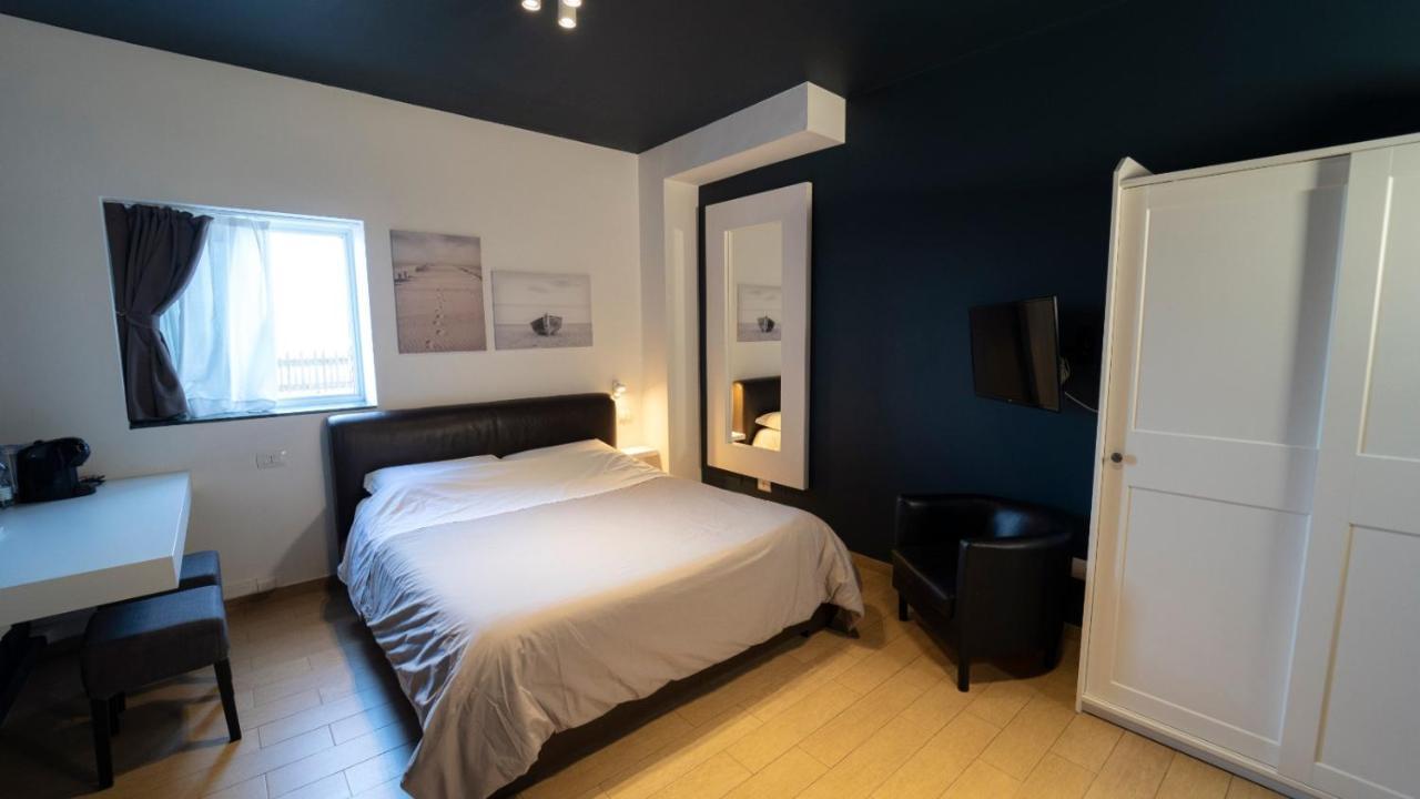 Bed and Breakfast La Palma Del Sol Барлетта Экстерьер фото